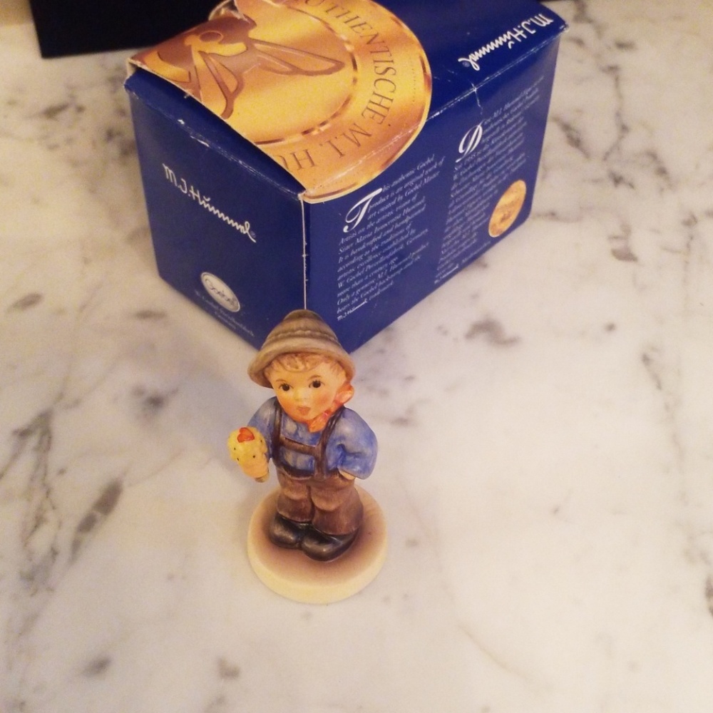 HOME: Hummel Figurine